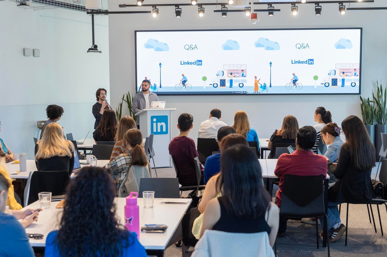 Як LinkedIn усуває розрив у мережі та створює більш справедливу робочу силу