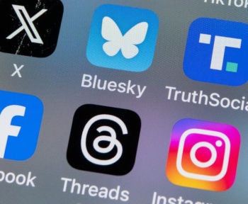 Bluesky Versus Threads: опитування виявляє політичний розкол