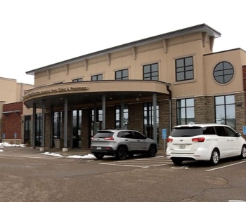 «Квадродемія» впливає на клініку Brooklyn Park Health