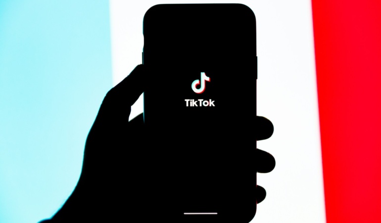 TikTok знову в мережі в США, оскільки Трамп готує виконавчий указ