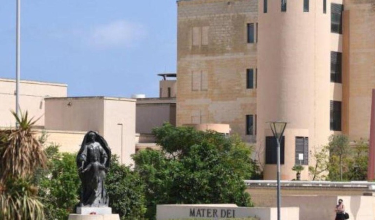 Міністр критикує директиви профспілки лікарів Mater Dei