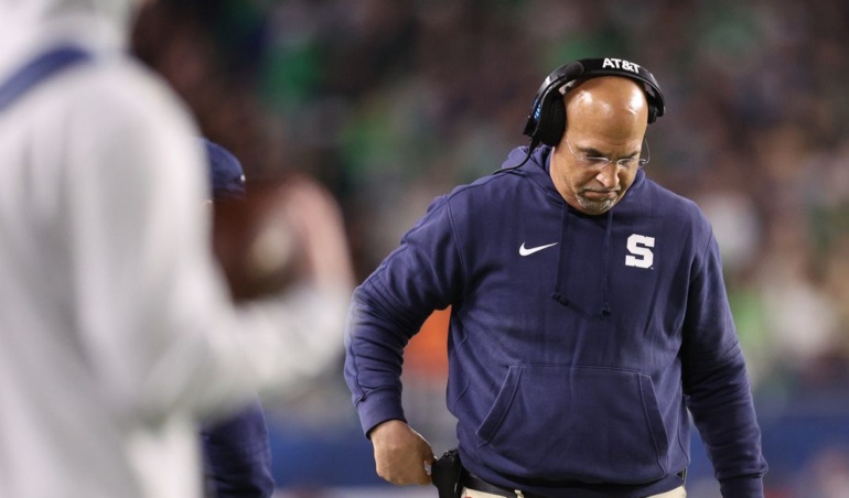 Реакція соціальних мереж на протистояння Penn State проти Notre Dame