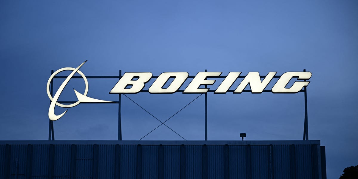 Я працював у Boeing 30 років. Мені це сподобалося, але були проблеми.