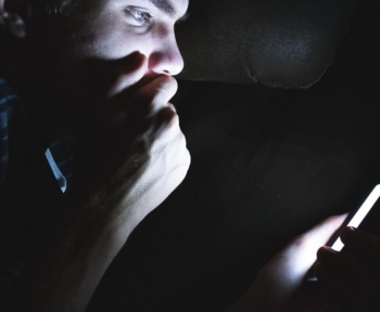 Новий iPhone, попередження Android - не використовуйте жодного з цих додатків