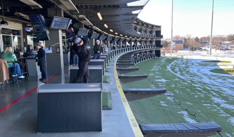 Topgolf відкриває ситних гольфістів, охоплює одноцифровий холод