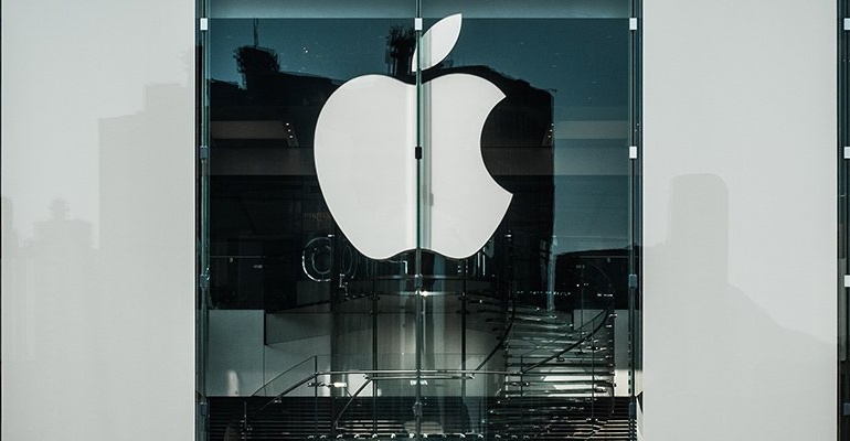 Apple, запланована в розслідування мобільного браузера CMA