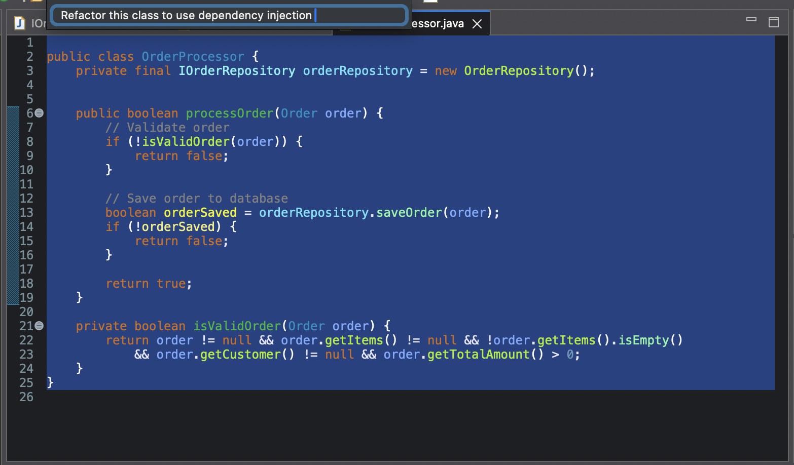 Код Java, що відображає клас OrderProcessor з підказкою для рефактора за допомогою введення залежності. Показує поточну реалізацію з прямим інстанціацією методів порядку та валідації.