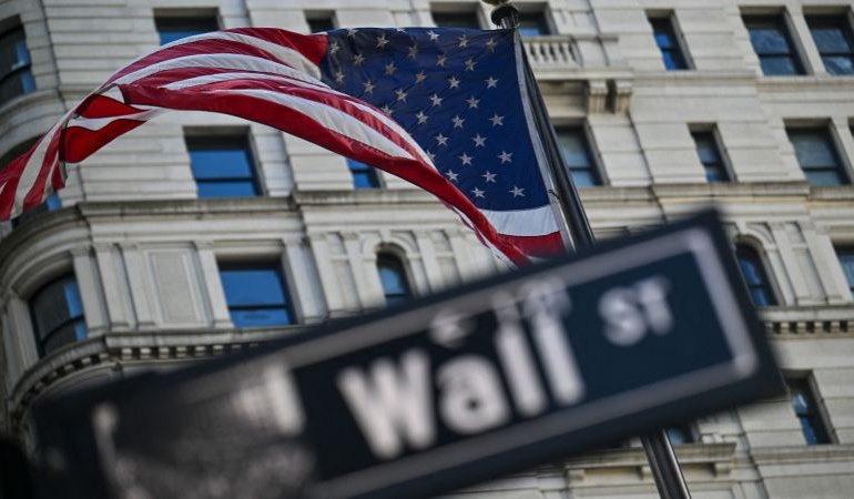 Американські акції зростають вище після того, як Трамп сигналізує в торговельній політиці