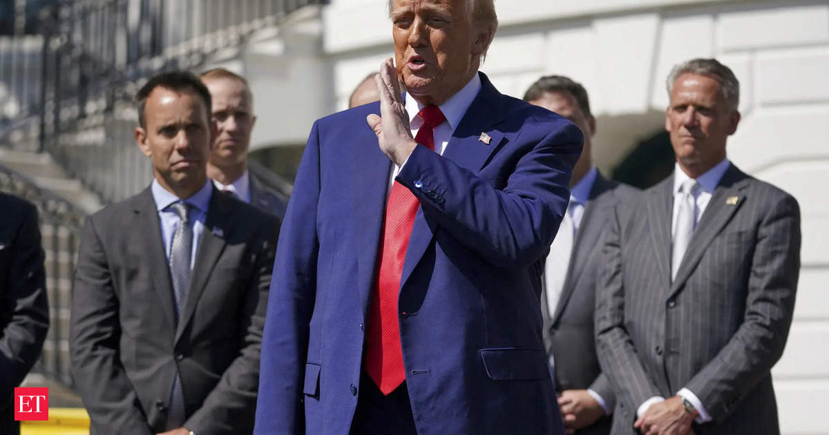 "Чудовий час для придбання!": Як "Купівля" Трампа в соціальних мережах перед його 90-денними тарифами на паузу заробили гроші для інвесторів
