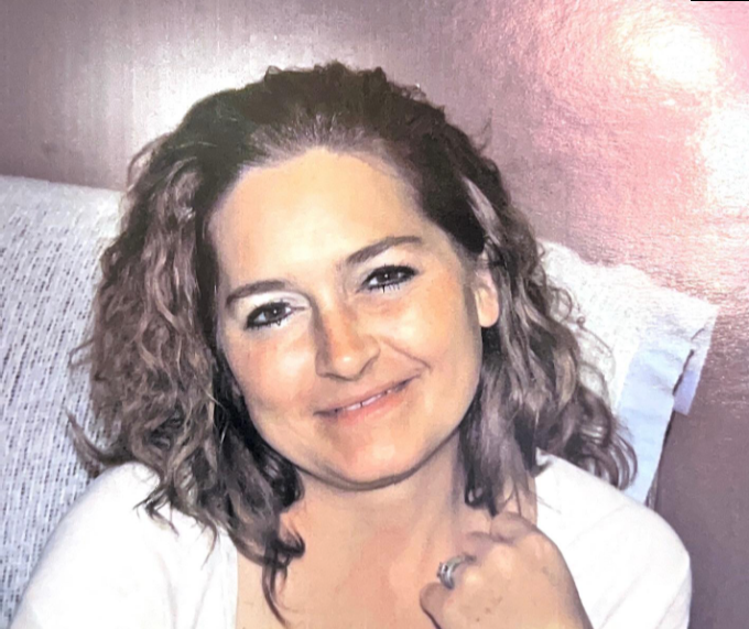 Анжела Рене "Енджі" (Кохран) Велч, 47, Мілан - Радіо WRBI