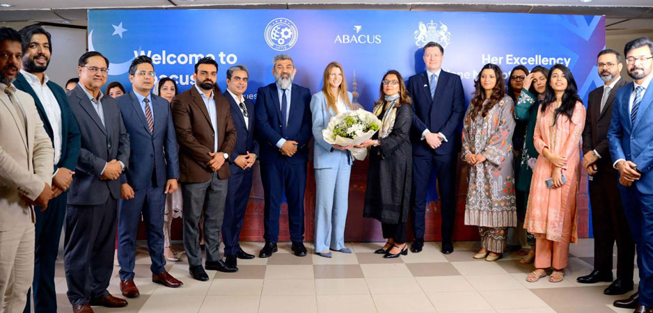 Abacus проводить делегацію Великобританії для зміцнення технічної співпраці