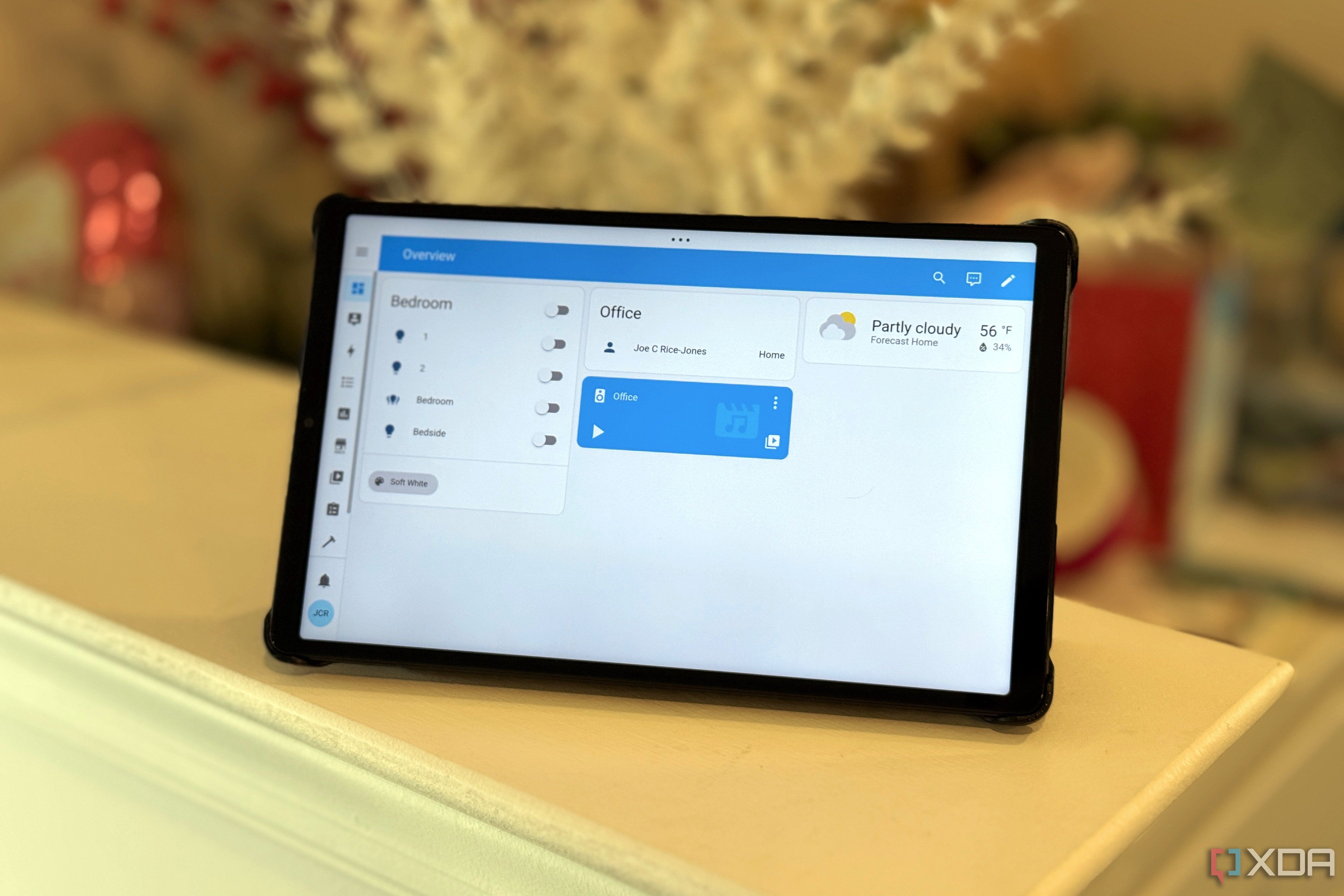 Фото планшета Android на планшеті Android