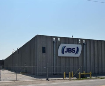 Працівники JBS ратифікують новий договір з кращою оплатою, пільги