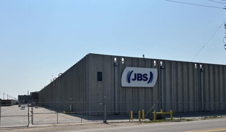 Працівники JBS ратифікують новий договір з кращою оплатою, пільги