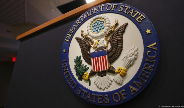 США поновлюють студентські візи, вимагає доступу до соціальних медіа - DW - 18.06.2025