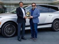 Власники EV, що охоплюють додатки, Hyundai під назвою Top Mass Market Brand