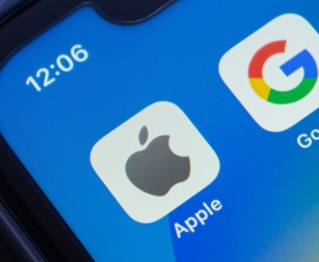 Apple та Google оголосили мобільну дуополію від регулятора Великобританії