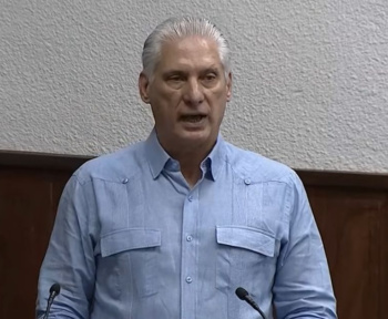 Діаз-Канель закликає "протистояти ненависникам" режиму в соціальних мережах та на вулицях