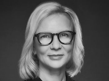 Компанії Estée Lauder заповнюють нову головну цифрову, маркетингову роль
