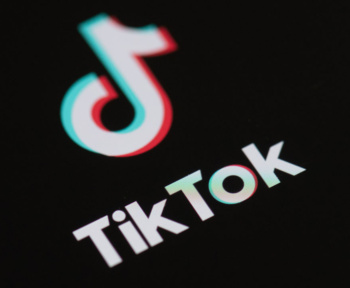 Tiktok, платформа відкриття контенту, а не соціальні медіа - офіційні