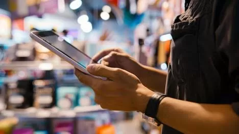 Walmart робить ставку на автономний ШІ для революції в роздрібній торгівлі та рекламі