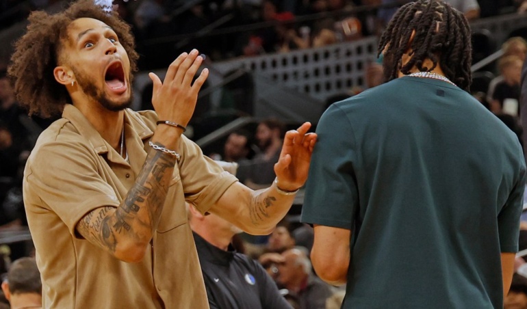 Dereck Lively, здається, є стратегією соціальних медіа MAVS