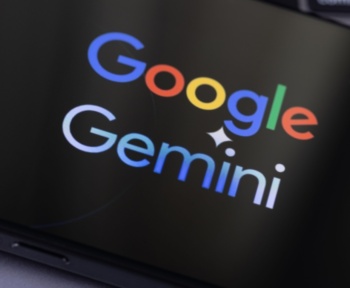 Google розгортає голосовий помічник AI для будинків