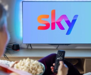 До побачення із сотнями працівників Sky - компанія Comcast оголошує про радикальні зміни з масовими звільненнями, аутсорсингом та майбутнім, де панують AI та потокове потокове життя