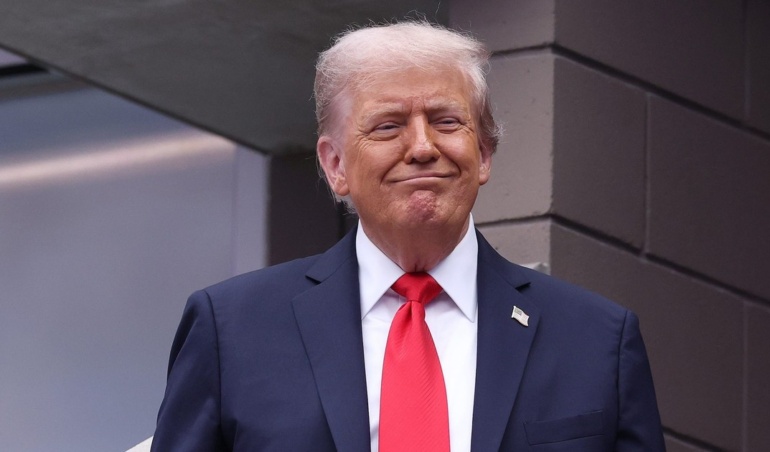 Індійські технічні акції скорочуються після того, як Трамп накладає 100 000 доларів США за заявку на візи H-1B