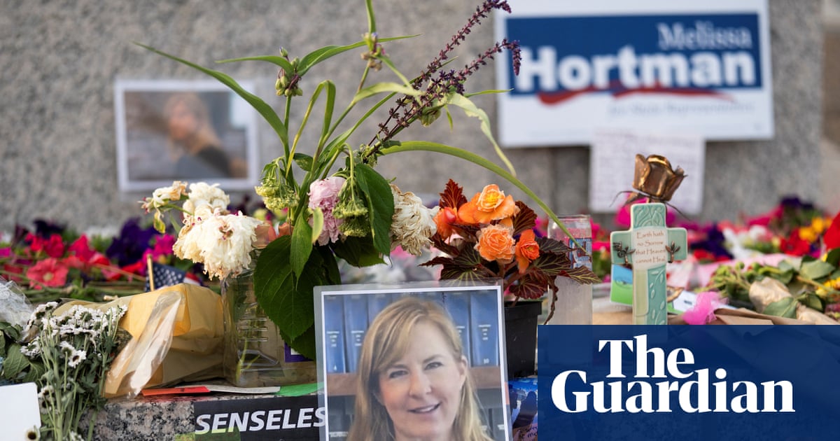 Згідно з дослідженням, екстремісти використовують політичні «тригерні події», щоб вербувати людей в Інтернеті політика США