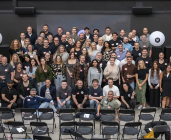 Glass Atlas об’єднує чотири агентства, щоб запустити нову цифрову електростанцію