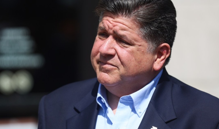 ICE в Чикаго: Трамп погрожує в'язниці JB Pritzker, Брендон Джонсон
