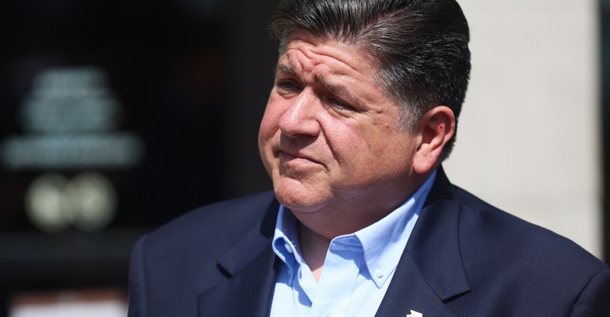 ICE в Чикаго: Трамп погрожує в'язниці JB Pritzker, Брендон Джонсон