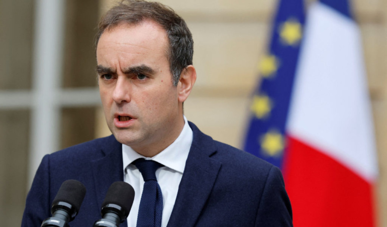 Macron Reappoints нещодавно у відставці прем'єр -міністра Лекорну серед політичної кризи Франції