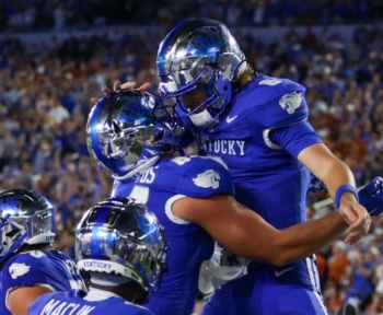 Результат боксу, MVP і реакція Twitter на болючу поразку Kentucky Football від Texas Longhorns