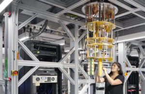 Фото дослідницького штабу IBM Quantum Scientist Maibm, дослідницького центру Томаса Дж. Уотсона.