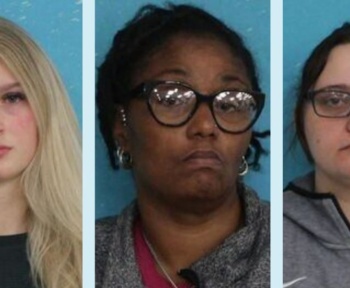 3 співробітники, звинувачені в жорстокому поводженні з літніми людьми, нібито бризнули в жителя з пляшки з водою