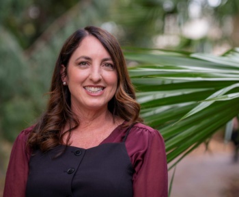 Джейн Страуд встановлює рекорд щодо марнотратства ради Kiam на тлі «невірних заяв про аутсорсинг»