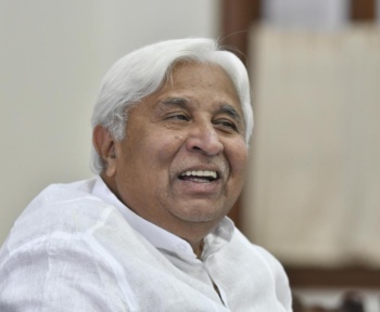 Законодавство, ймовірно, забороняє аутсорсинг робочої сили в державних установах