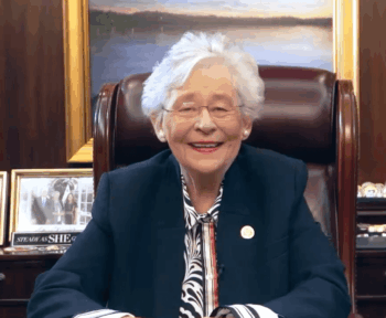 Губернатор Айві оголошує дати подачі заявок на прийняття закону CHOOSE Act для сімей Алабами