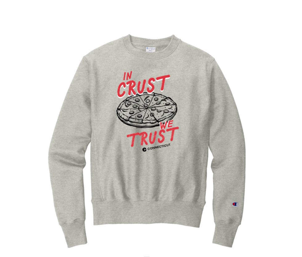 Коннектикут запустив MerchCT, інтернет-магазин, який пропонує понад 900 найменувань одягу,...