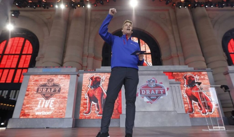 NFL RedZone значно збільшує кількість реклами на 13-му тижні