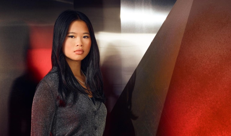 Окрім алгоритму, ці творці заробляють мільйони та впливають на реальний світ