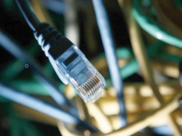 Пакистан оптоволокне 10 млн будинків